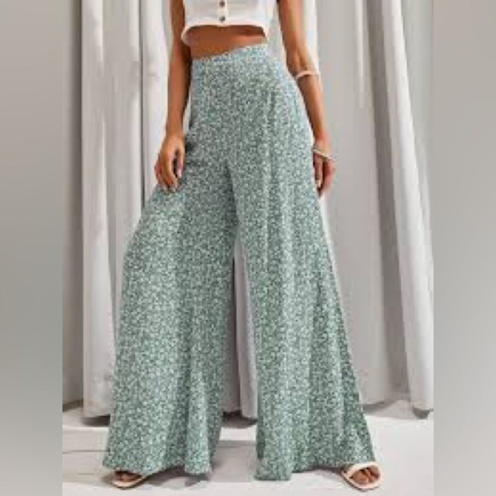 LUUKSE XL Unisex Wide Leg Crop Ditsy Floral High Rise Side Zip Flowy